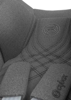 Outlet Babyschale 'Cloud T i-Size PLUS' Kinder Babyschale|Kindersitze