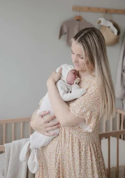 Outlet geknotetes Babykleid Oberteile|Overalls