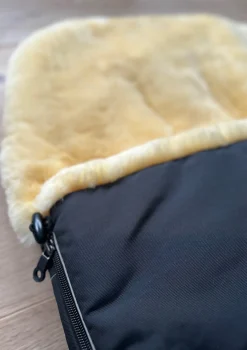 New Premium Lammfell-Fußsack midnight black Kinder Fußsäcke
