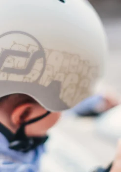 Clearance Reflektierender Helm Laufräder & Helme