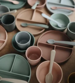 Silikon Teller mit Saugnapf Kinder Kindergeschirr & Besteck